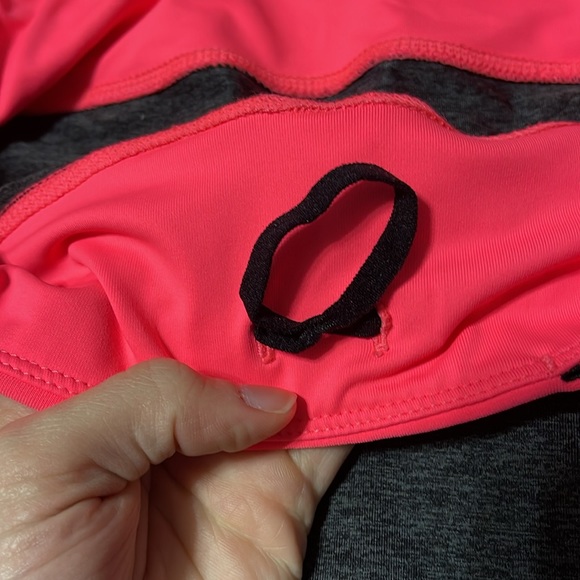 Xersion gray and pink cropped leggings - Picture 3 of 3